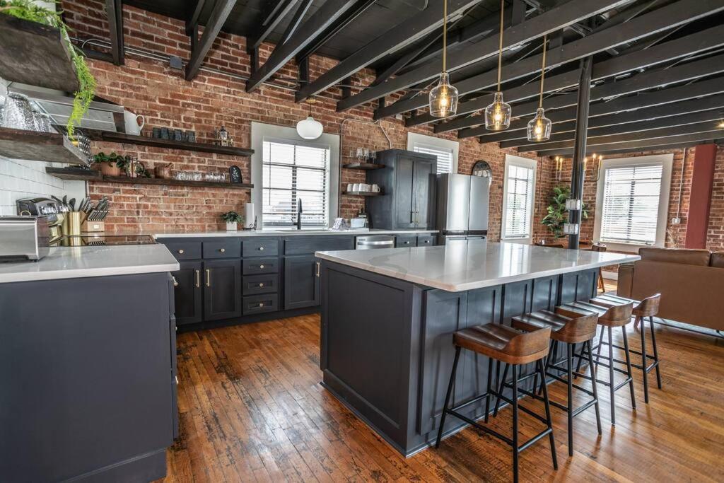 MuensterThe Loft At 113 - Gateway To The North Texas Hill Countryアパートメント エクステリア 写真