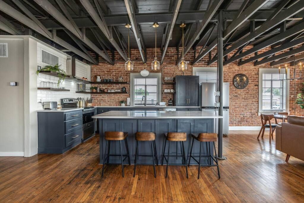 MuensterThe Loft At 113 - Gateway To The North Texas Hill Countryアパートメント エクステリア 写真