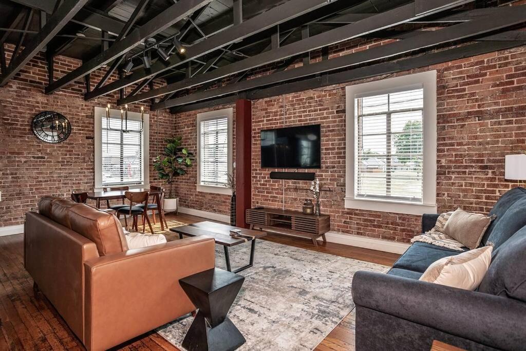 MuensterThe Loft At 113 - Gateway To The North Texas Hill Countryアパートメント エクステリア 写真