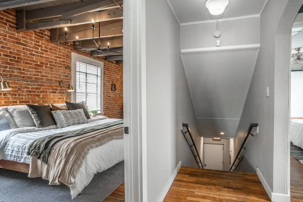 MuensterThe Loft At 113 - Gateway To The North Texas Hill Countryアパートメント エクステリア 写真